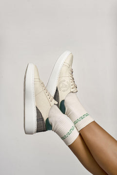 JANE - apple & corn sneakers - turquoise – close-up detail
